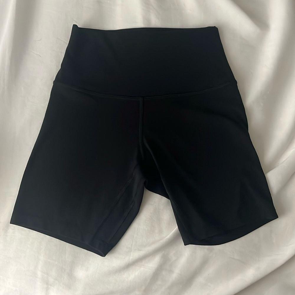 Lululemon Align 6” Short